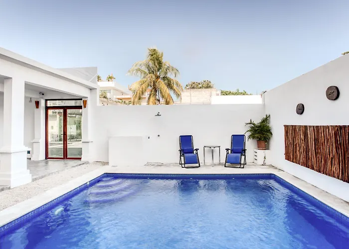 Hotel Capital O Yukon Playa del Carmen