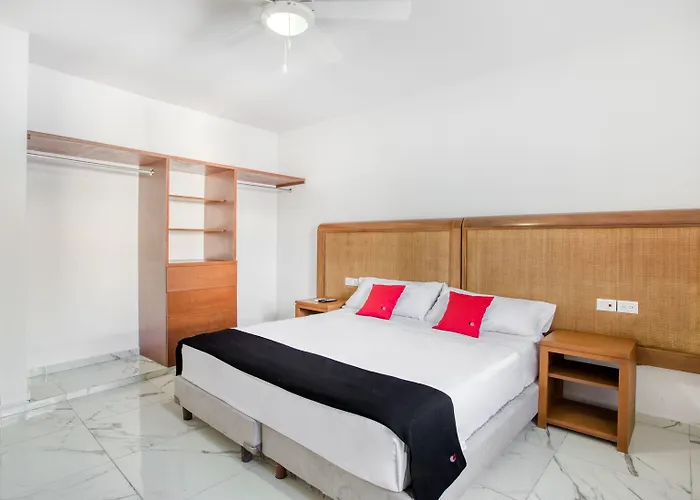 Capital O Yukon Hotel 3*