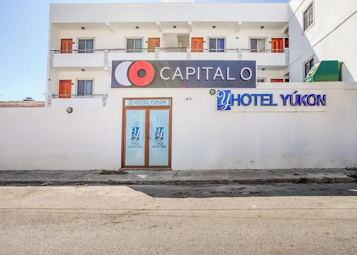 Hotel Capital O Yukon 3*
