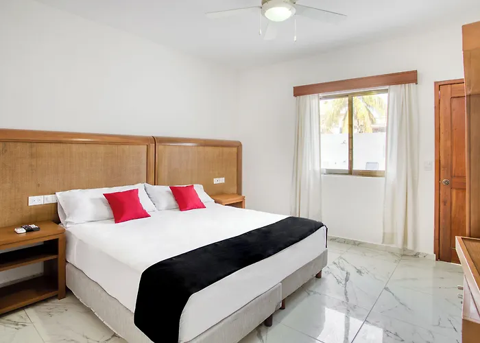 Hotel Capital O Yukon 3*