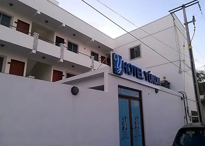 Capital O Yukon Hotel Playa del Carmen